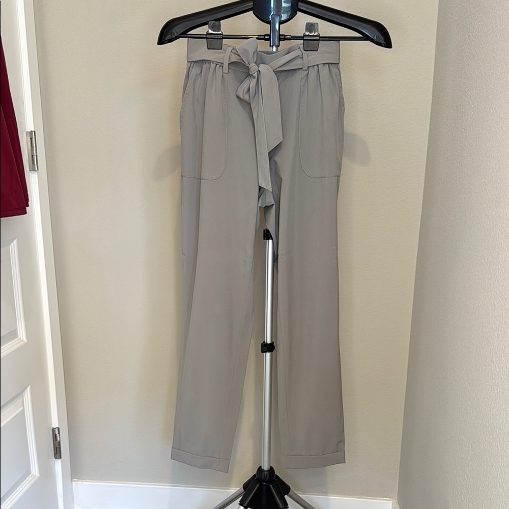 Banana - Size small, Elegant Silky Gray Women's Pants